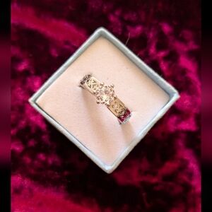 Ladies Cubic Zirconia Cut-Away Hearts Ring (7)